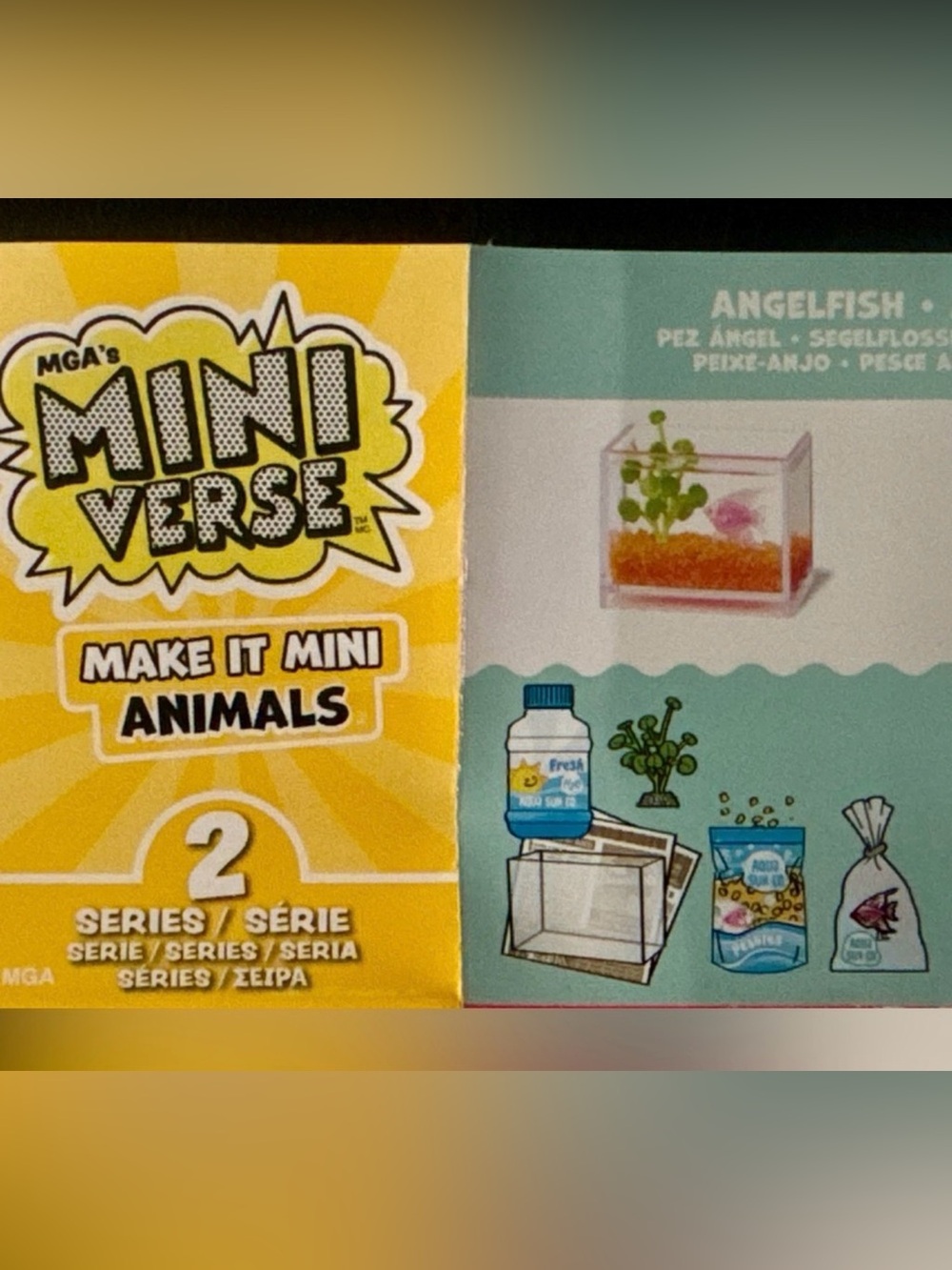 Angel Fish tank aquarium Angelfish Miniverse make it mini animals series 2